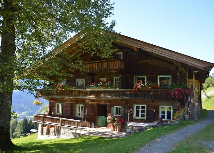 Hof Zur Linde キッツビュール